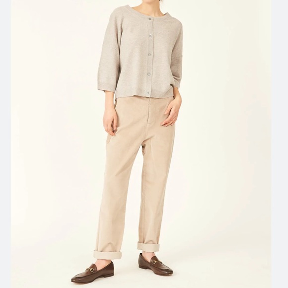 BANANA REPUBLIC Casual Beige Chinos.  EUC. Size 10. - Picture 1 of 8